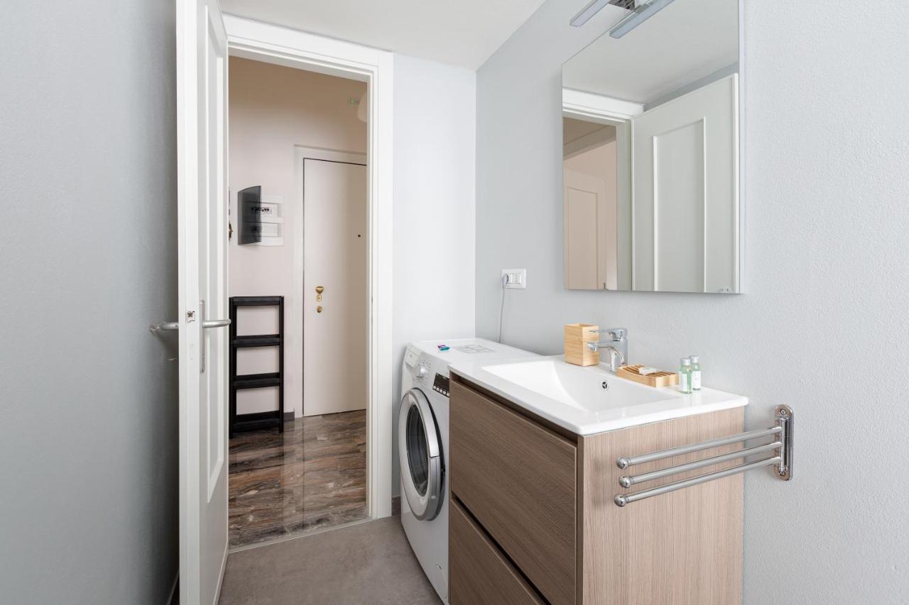 Dergano Comfy Apartment - 250 M Far From M3 Milano Exterior foto